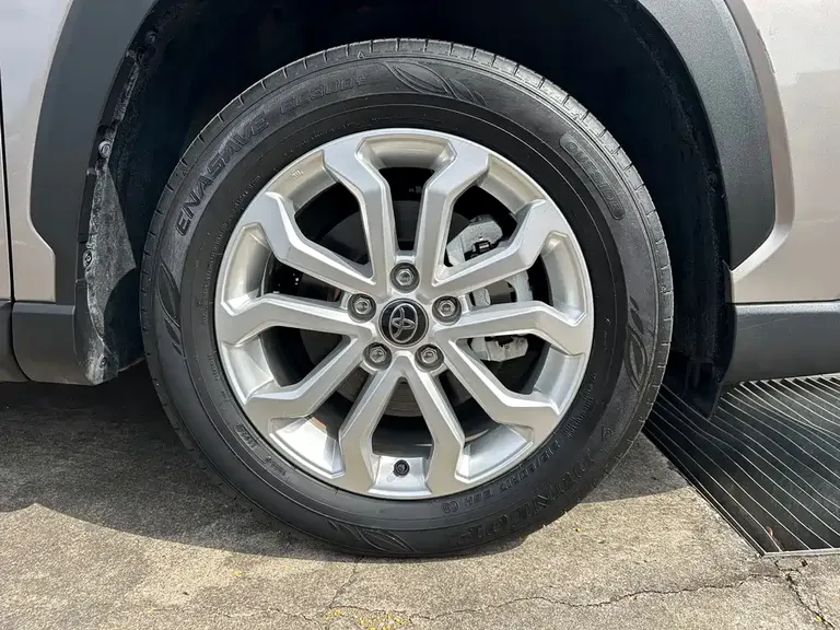 Toyota Frontlander 2.0 L CVT Elite
