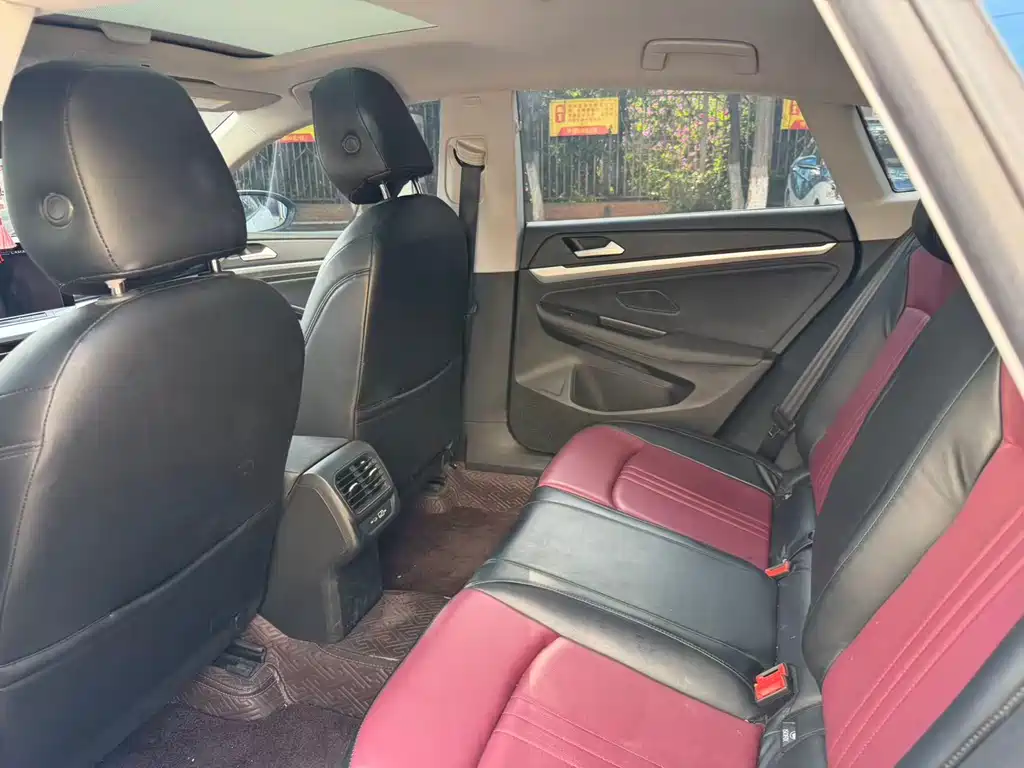 Lamando Lamando L 200 TSI DSG