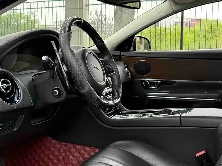 Jaguar XJ XJL 3.0 SC 2 WD Graceful Business