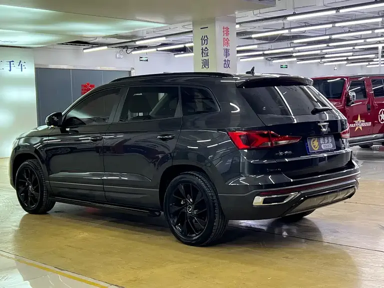 Jetta VS7 Black Sharp 1.4 T Auto Joy Pro