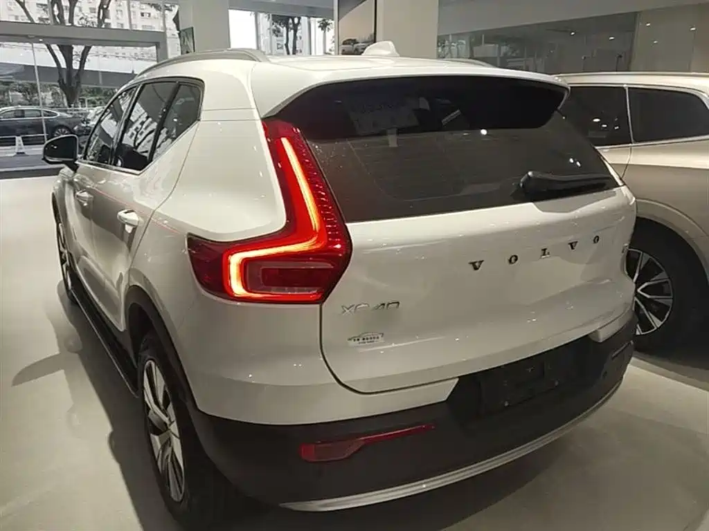 Volvo XC40 B3 Smart Vision Luxury