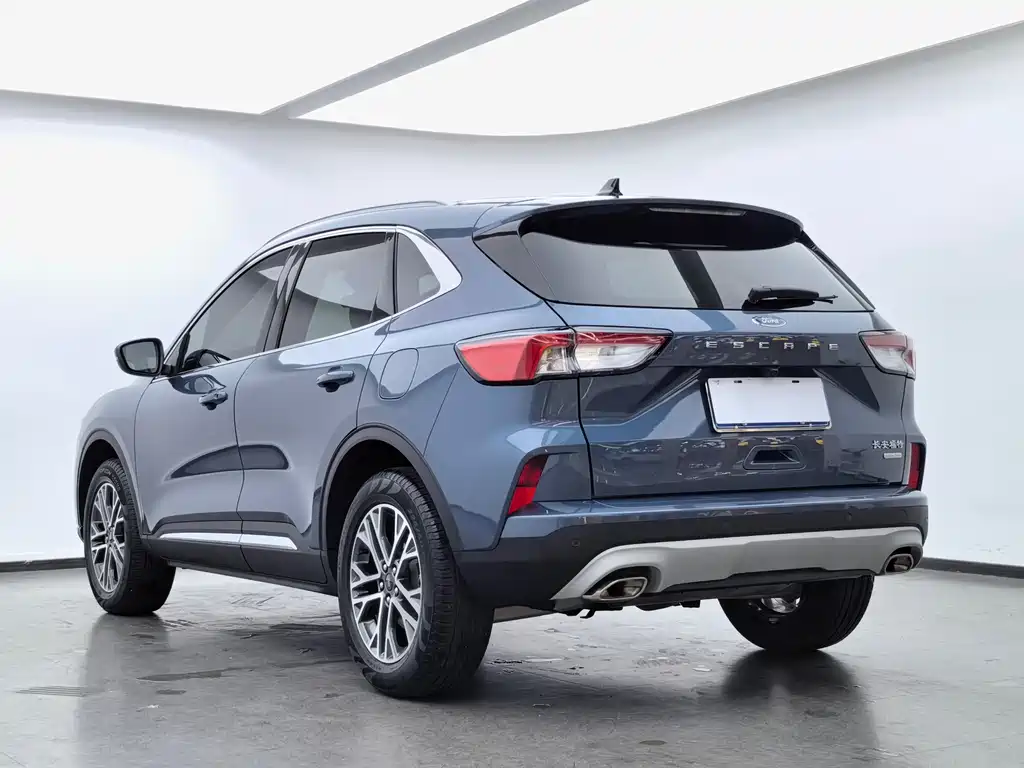 Escape EcoBoost 245 2 WD Shine Enjoyment