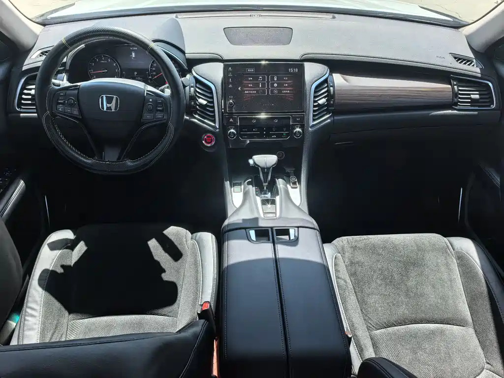 Avancier 240 TURBO 2 WD Elite