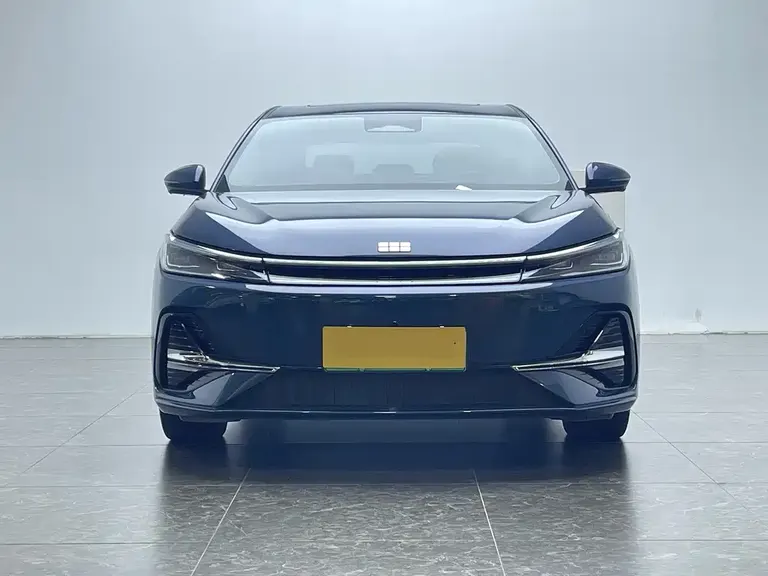 Geely Galaxy A7 银河A7 EM 2025款 EM-i 150 km 星舰版