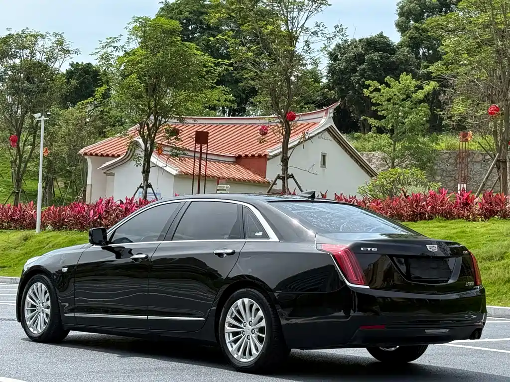 Cadillac CT6 28 T Luxury