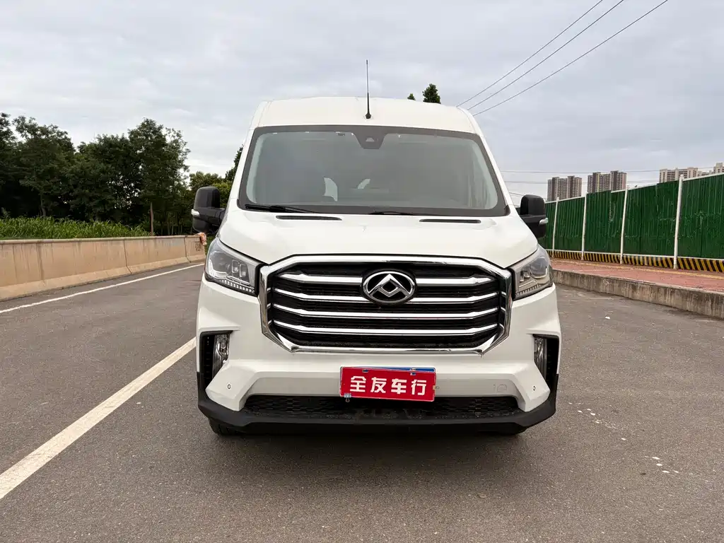 Xintu V90 新途V90 2021款 2.0 T自动智运王后驱单胎长轴高顶7座