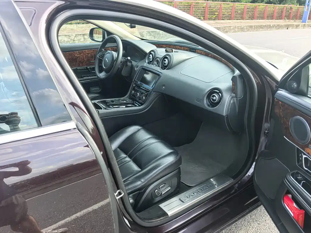 Jaguar XJ XJL 3.0 SC 2 WD Panoramic Business