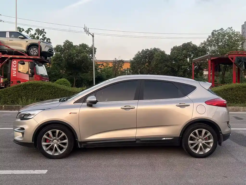 Emgrand GS Sport 1.3 T Manual Leading Style