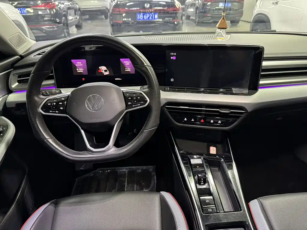 Lamando Lamando L 280 TSI DSG Spicy Cool