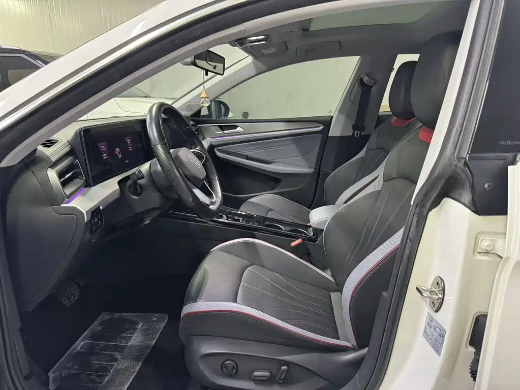 Lamando Lamando L 280 TSI DSG Spicy Cool