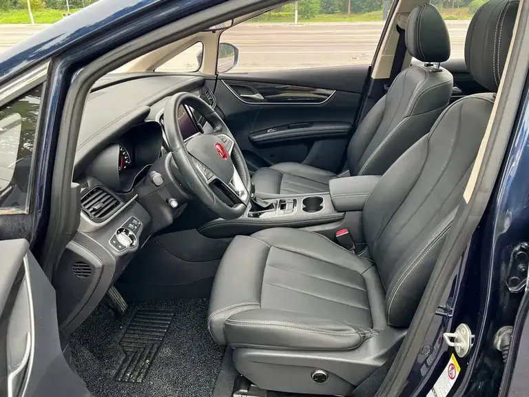 BYD Song MAX 1.5 T Auto Connected Distinguished 7-seat