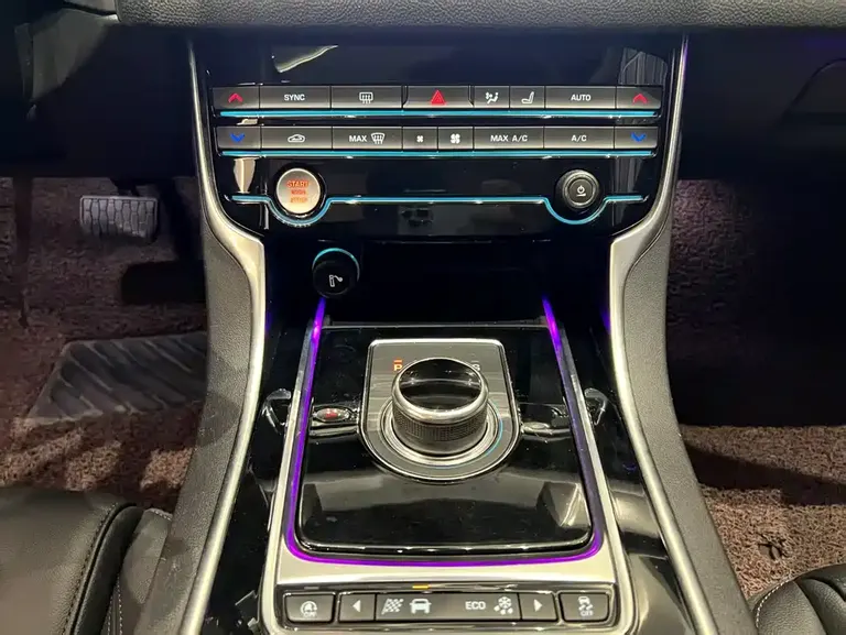 Jaguar XFL XFL 2.0 T P200 2 WD Elite Luxury