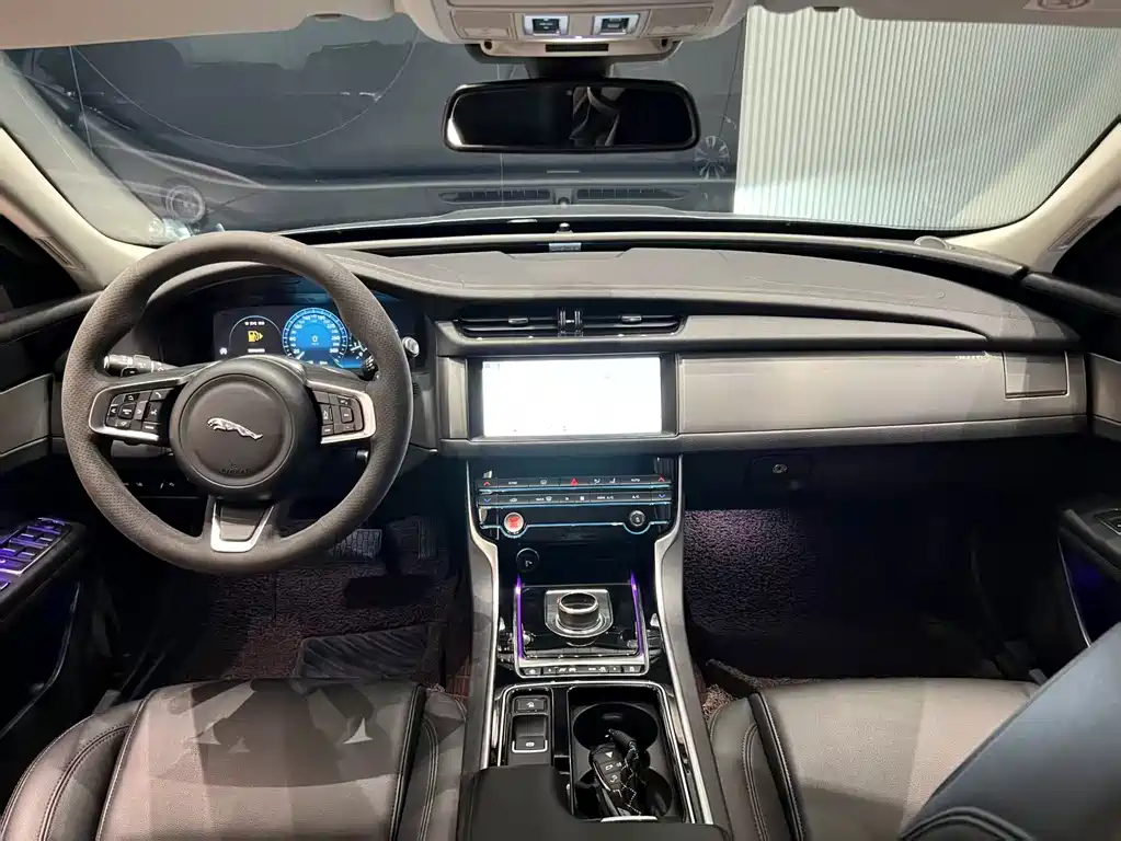 Jaguar XFL XFL 2.0 T P200 2 WD Elite Luxury