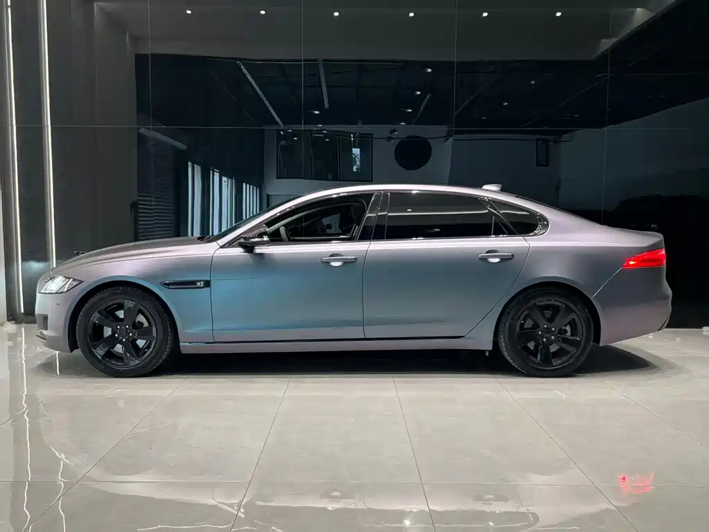 Jaguar XFL XFL 2.0 T P200 2 WD Elite Luxury