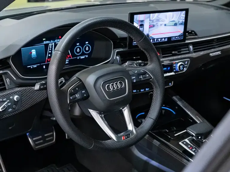 Audi RS 4 RS4 Avant Dark Gold