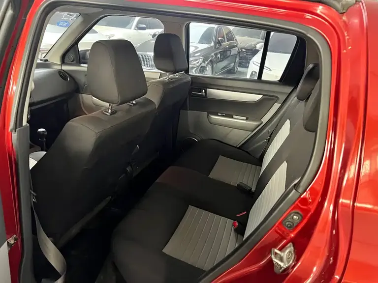 Suzuki Swift 1.3 L Manual Standard