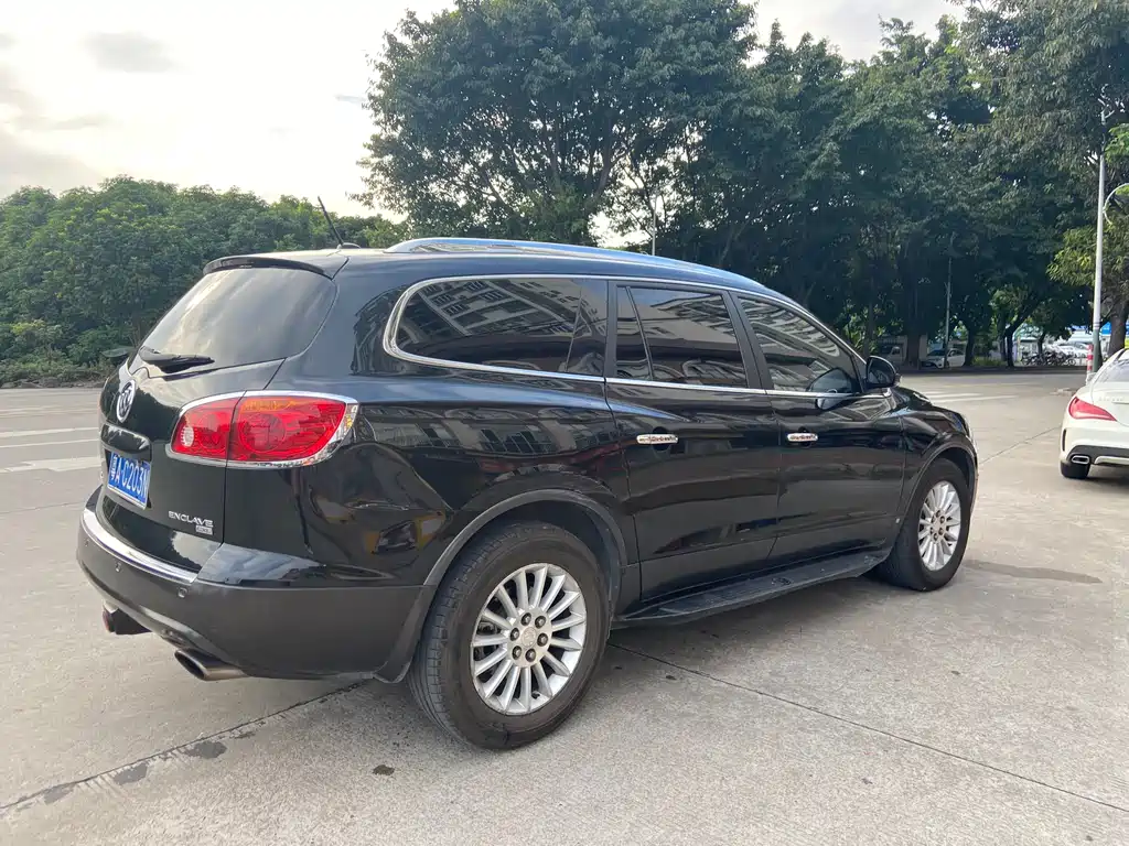 Enclave 3.6 L Flagship