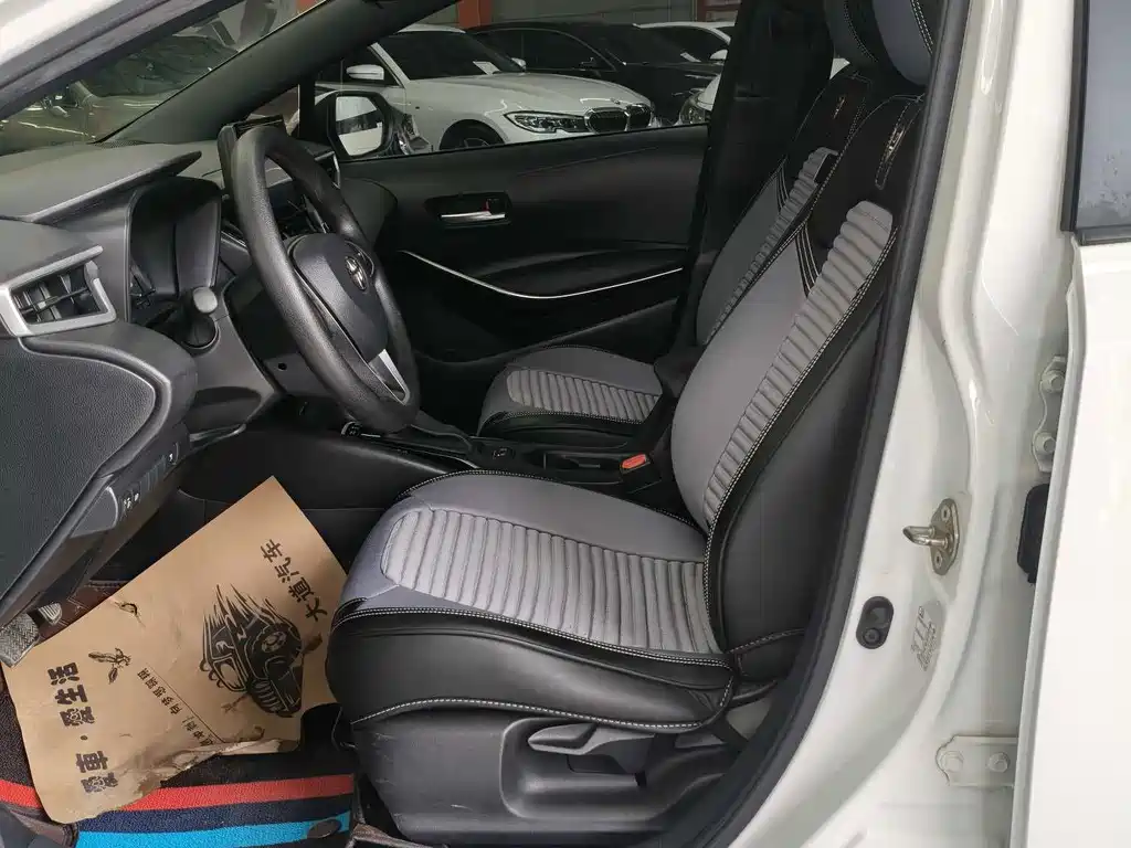 Levin Dual Engine 1.8 H E-CVT Leading