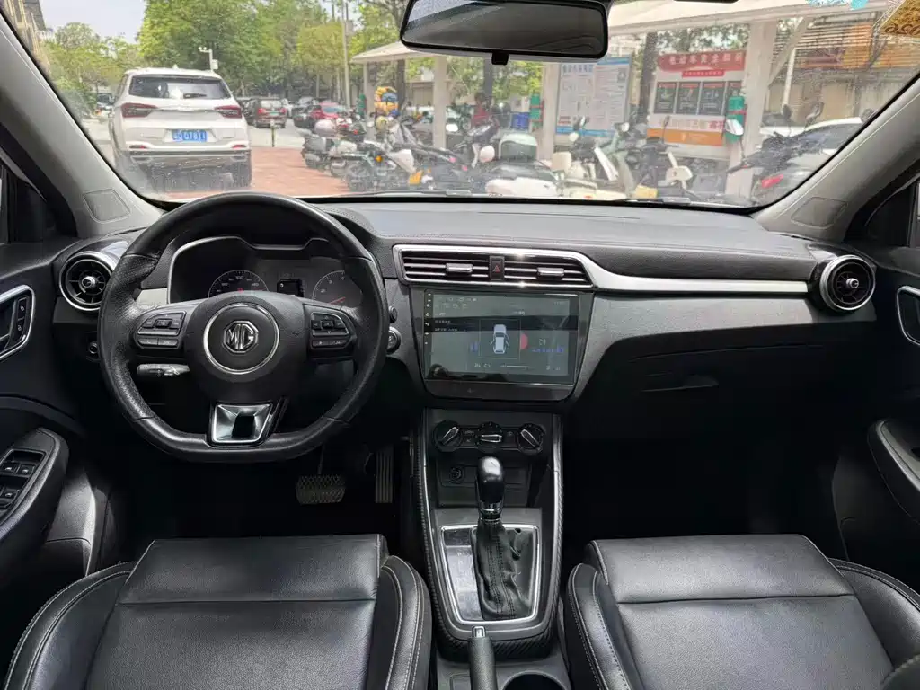 MG ZS 1.5 L Auto Luxury CN-V