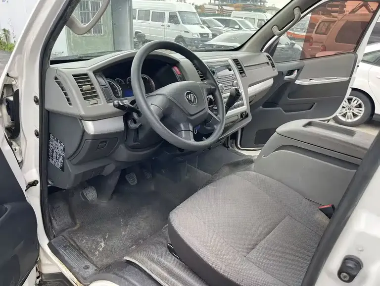 Foton Fengjing G7 2.0 L LWB Business Travel LWB High Roof 8-seat4 Q20 M