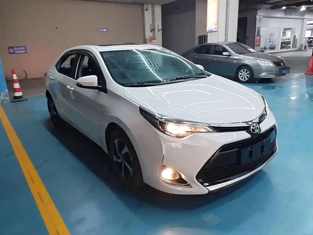 Levin Facelift 185 T CVT Elite CN-V