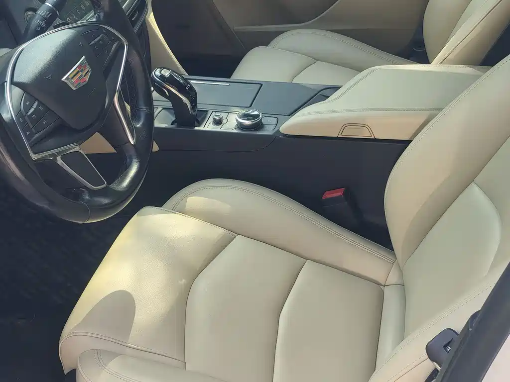 Cadillac CT6 28 T Fashion