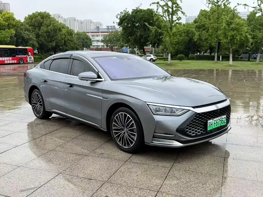 Han DM 4 WD Performance Luxury
