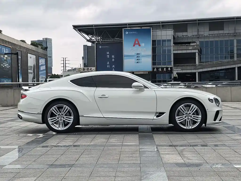Continental GT 4.0 T GT V8