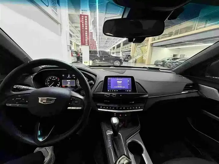 Cadillac CT4 25 T Luxury