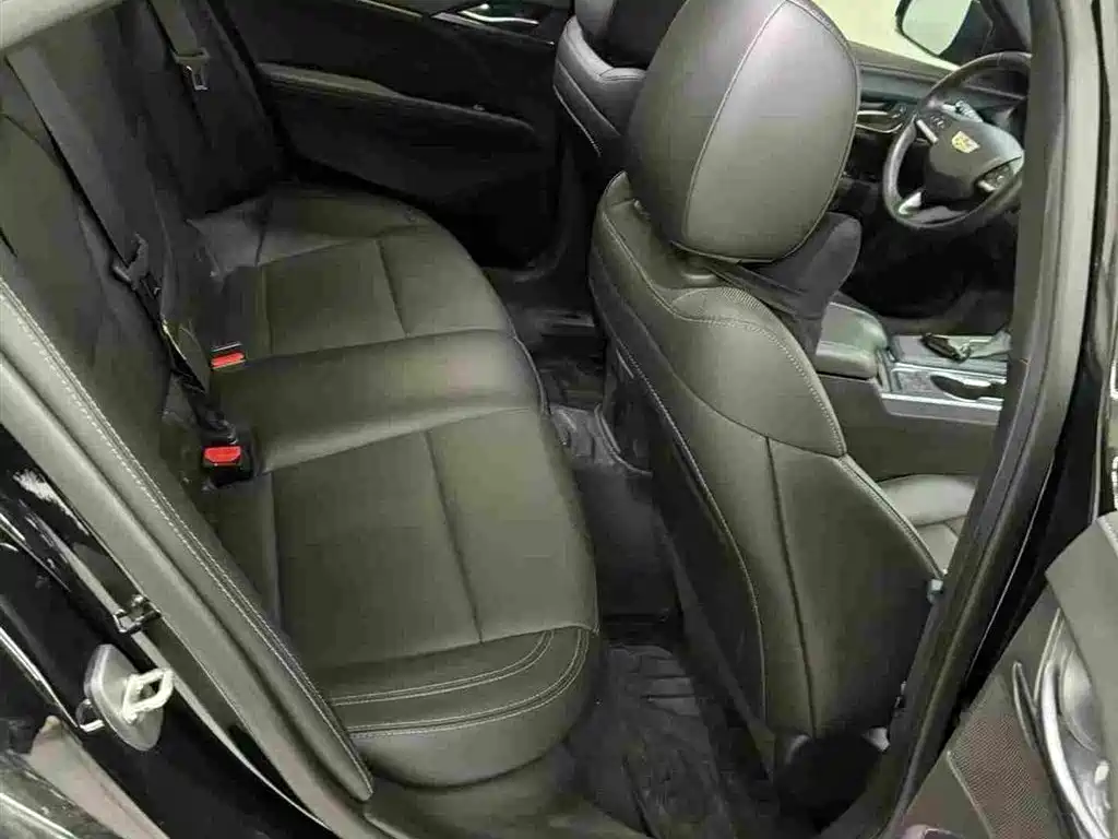 Cadillac CT4 25 T Luxury