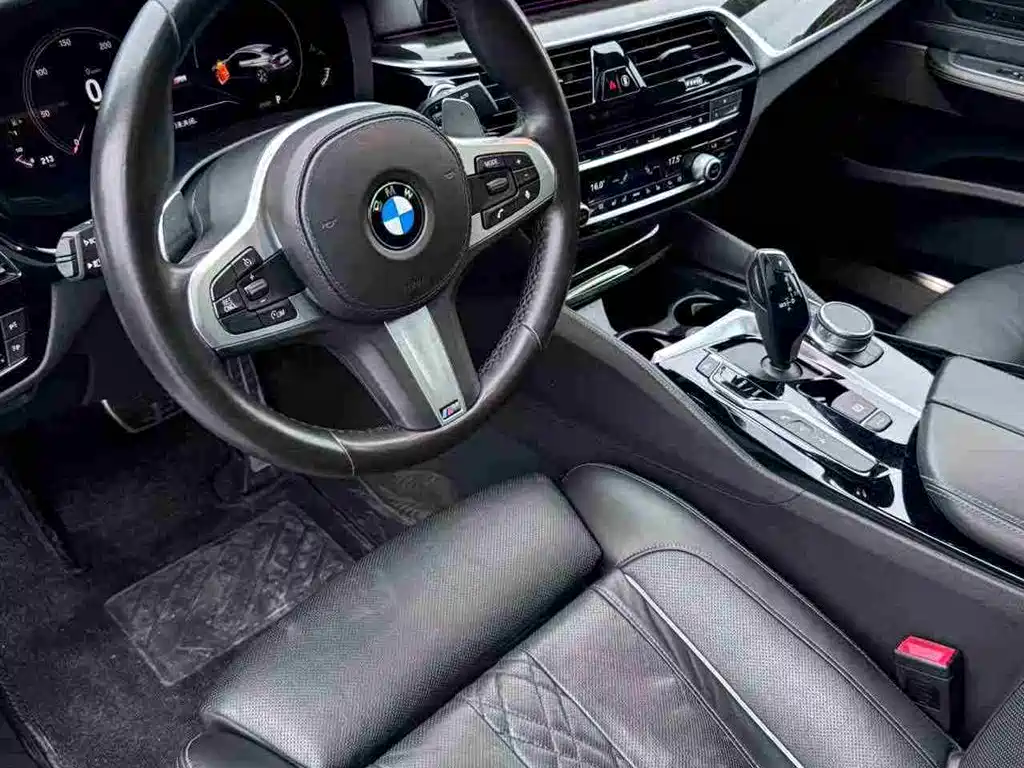 BMW 6 Series GT 640 i xDrive M Sport Package