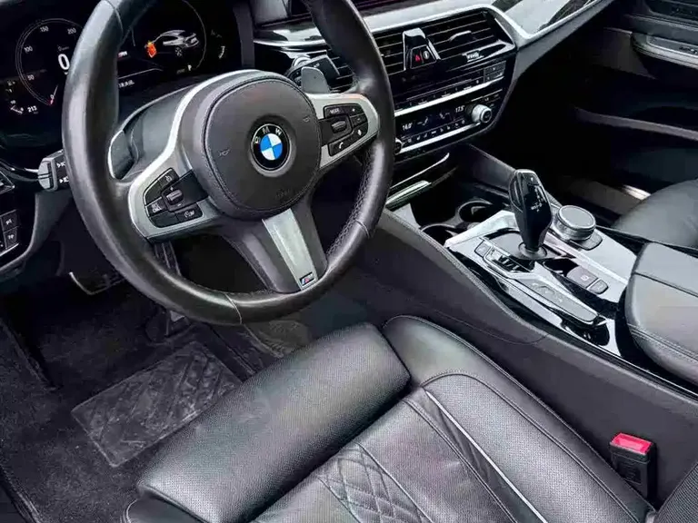 BMW 6 Series GT 640 i xDrive M Sport Package