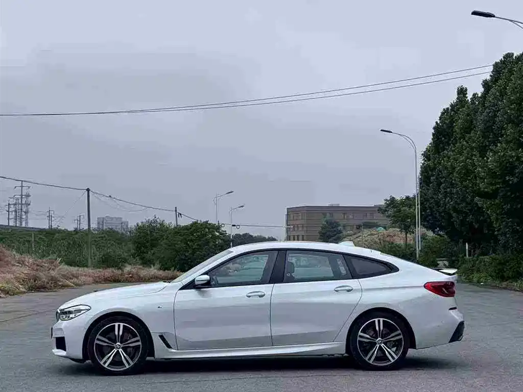 BMW 6 Series GT 640 i xDrive M Sport Package