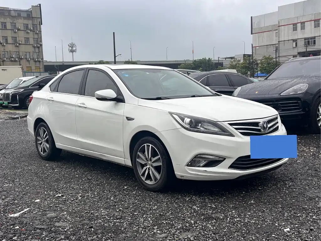 Eado 1.6 L Auto Style