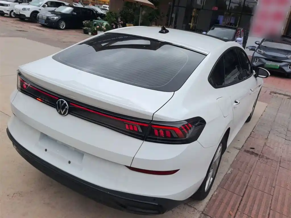 Lamando Lamando L 280 TSI DSG Dazzle Hot
