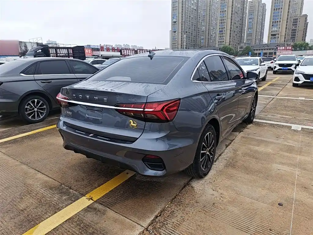 Roewe i5 Facelift 1.5 L CVT Diamond