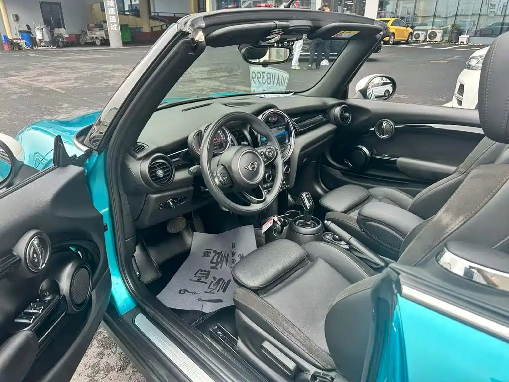 MINI MINI 2018款 1.5 T COOPER CABRIO 经典派