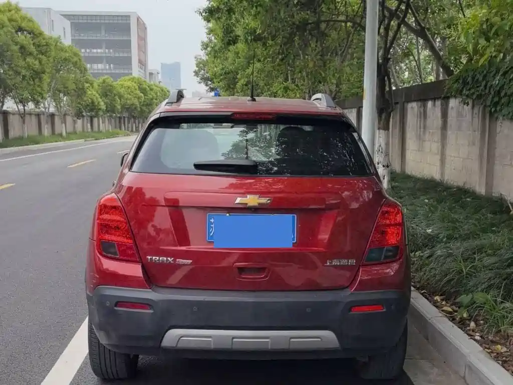 Tracker 1.4 T Auto 2 WD Luxury