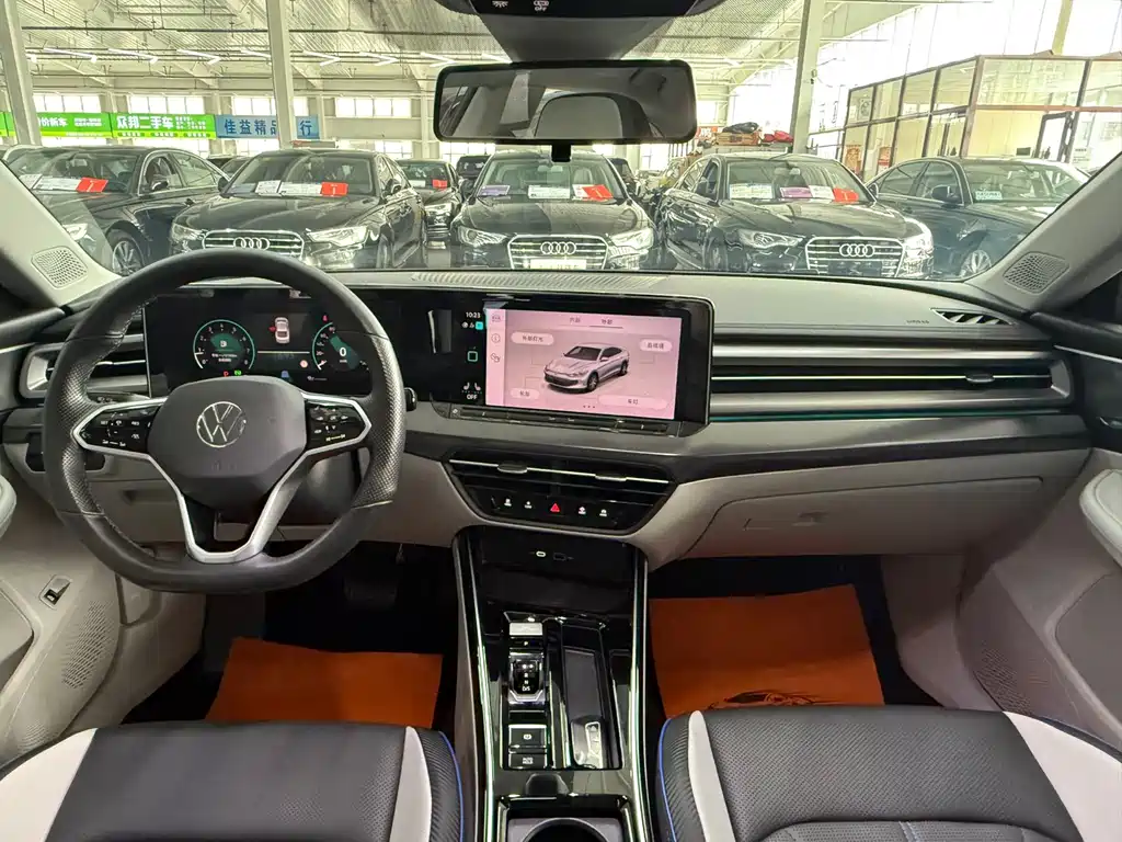 Lamando Lamando L 280 TSI DSG Spicy Cool