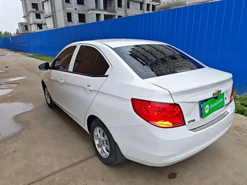 Sail Sail 3 1.3 L Manual Comfort Sunroof