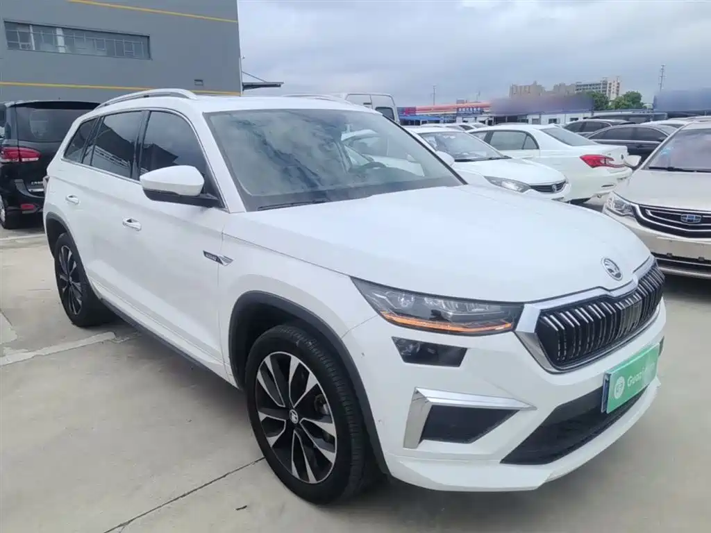 Kodiaq 柯迪亚克 2023款 TSI330 5座两驱奢享版