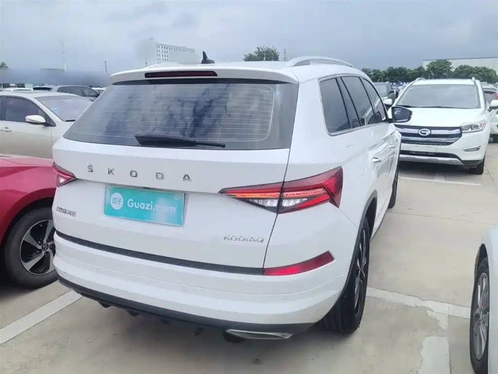 Kodiaq 柯迪亚克 2023款 TSI330 5座两驱奢享版