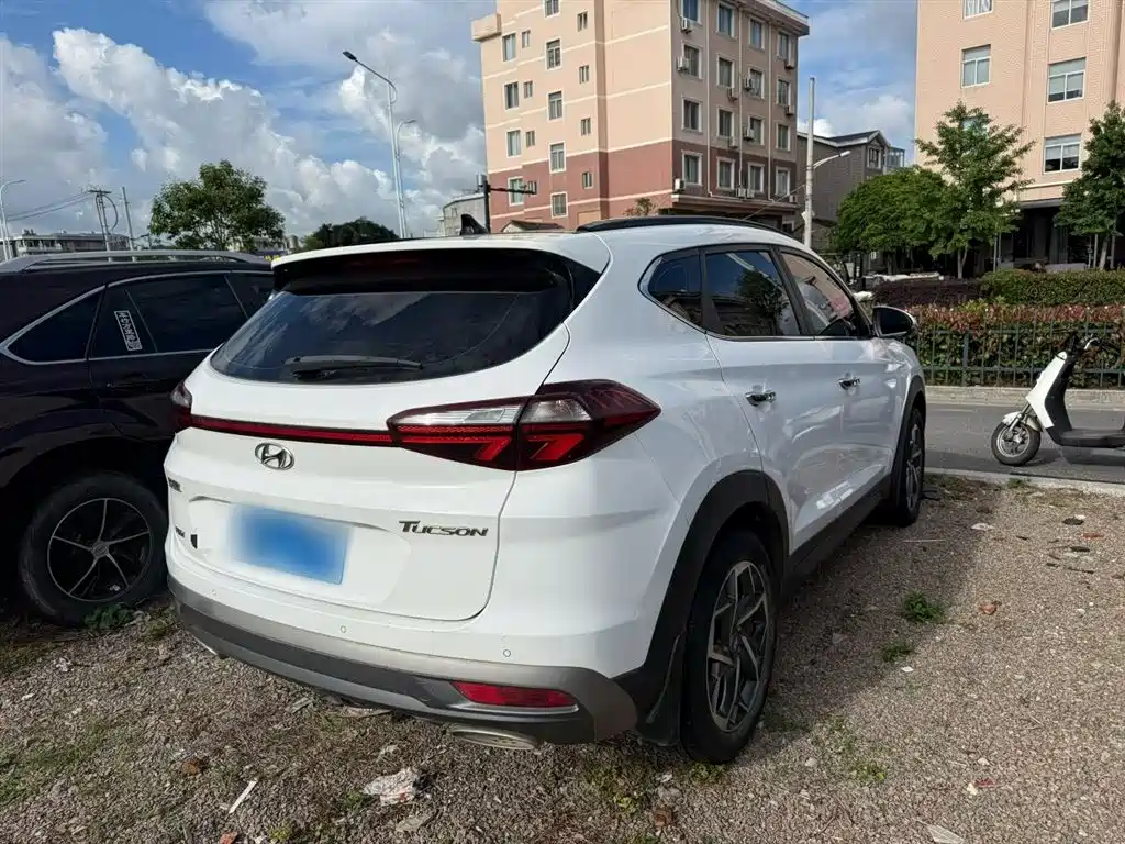 Tucson 280 TGDi 2 WD GLS Fashion CN-VI