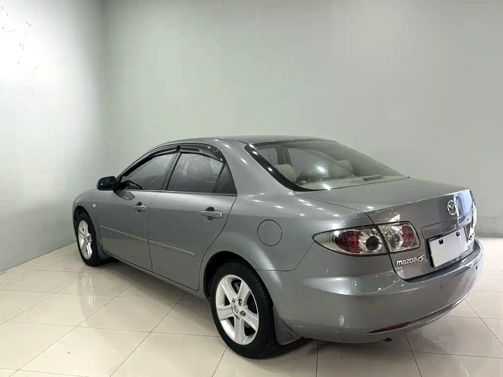 Mazda 6 2.0 L Auto Fashion