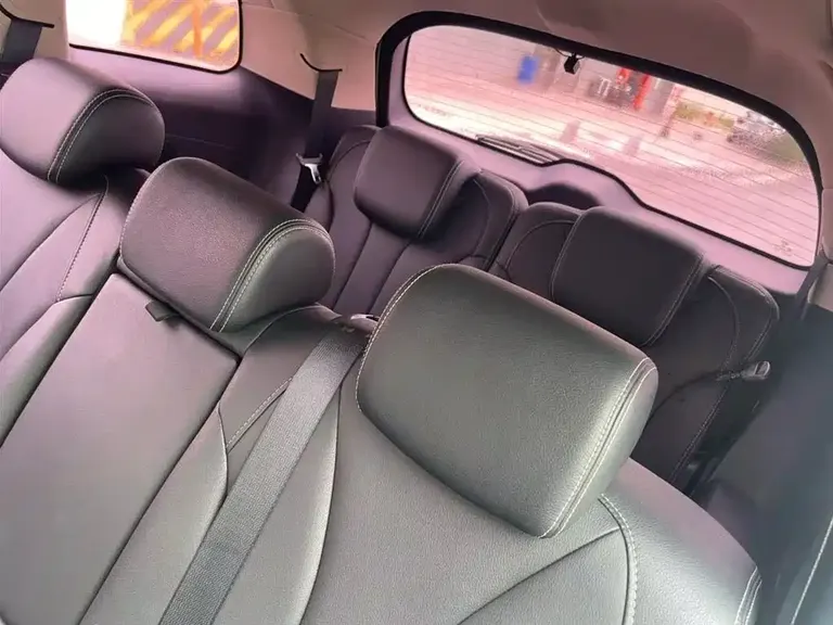 BYD Song MAX 1.5 T Auto Connected Luxury 6-seat
