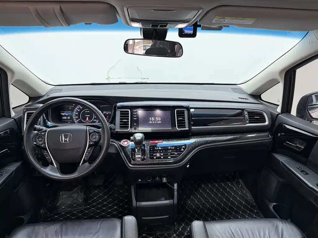 Elysion 2.0 L Hybrid Luxury