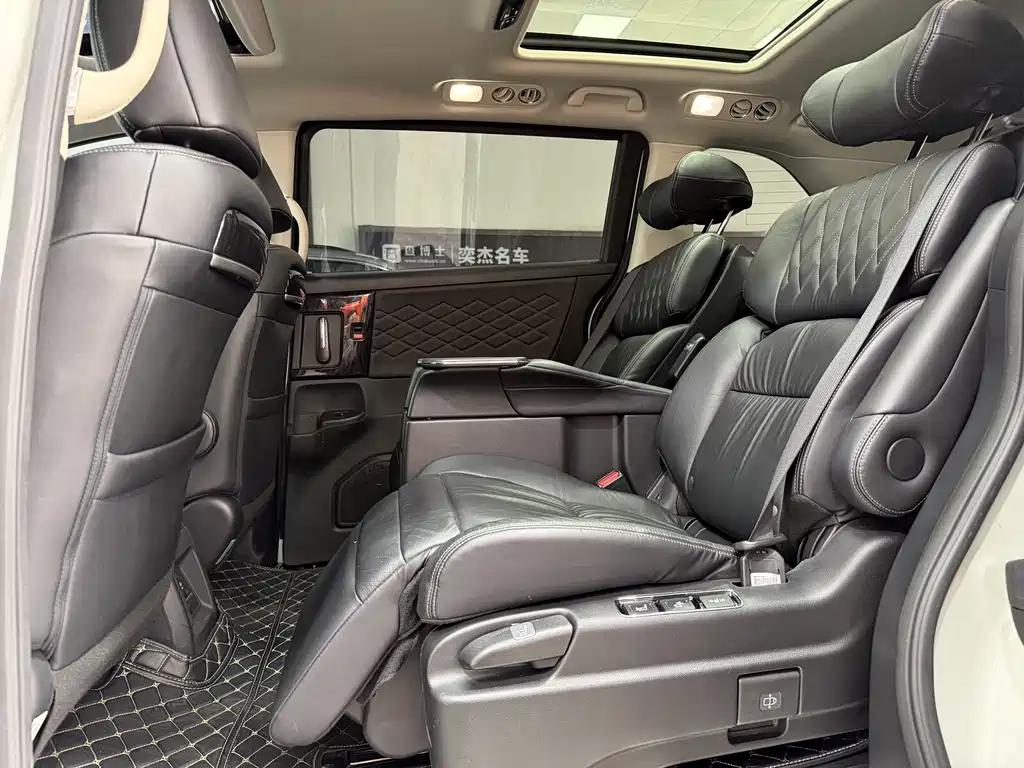 Elysion 2.0 L Hybrid Luxury