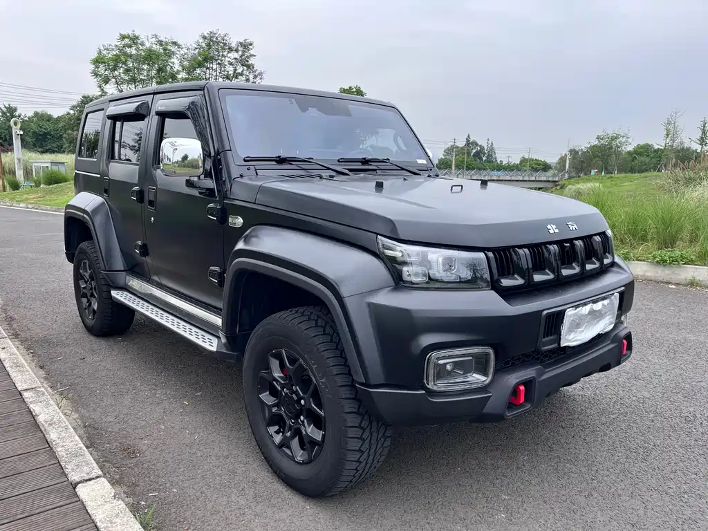 BAIC BJ40 2.0 D Auto 4 WD Blade Hero Swordsman (Front/Rear E-Lock)