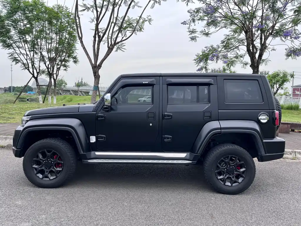 BAIC BJ40 2.0 D Auto 4 WD Blade Hero Swordsman (Front/Rear E-Lock)
