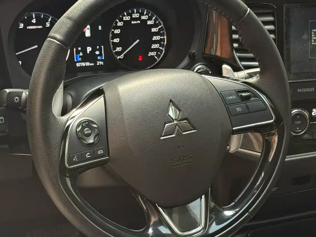 Outlander 2.4 L 4 WD Enjoyment 5-seat